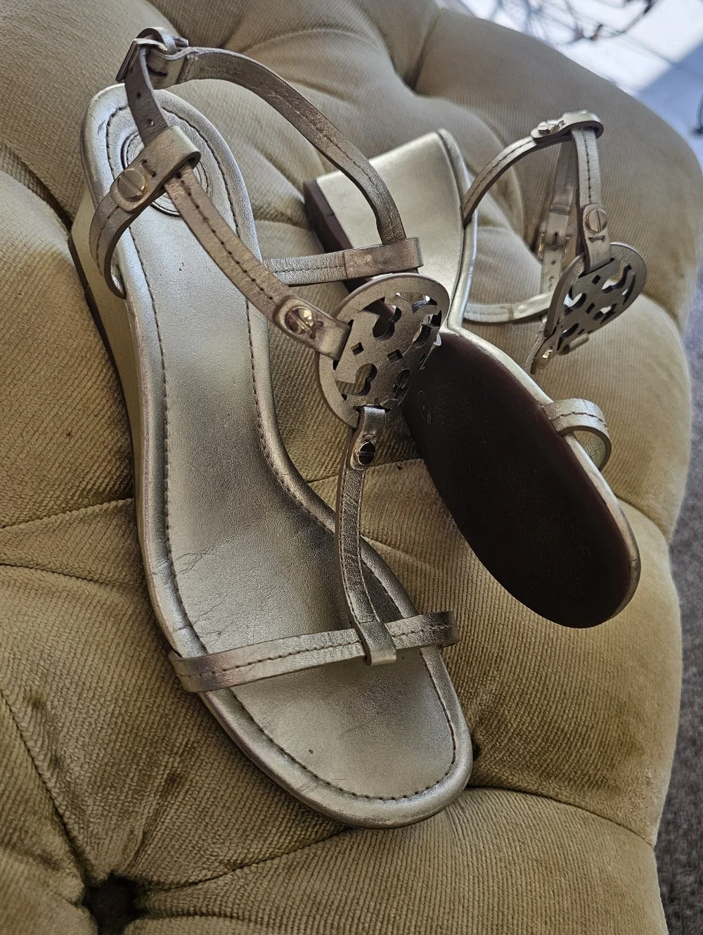 Tory Burch Miller Metallic Leather Sandals in Champagne Size 7.5 - Picture 6 of 6